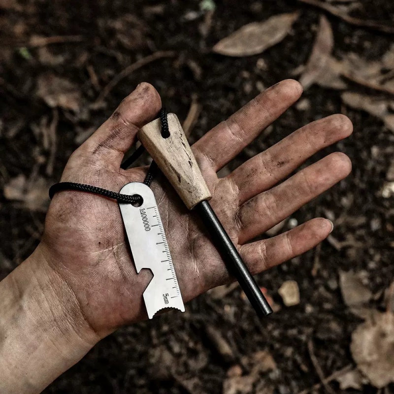 Ferro Rod Striker - Draagbare outdoor vuursteen, uitgerust met outdoor