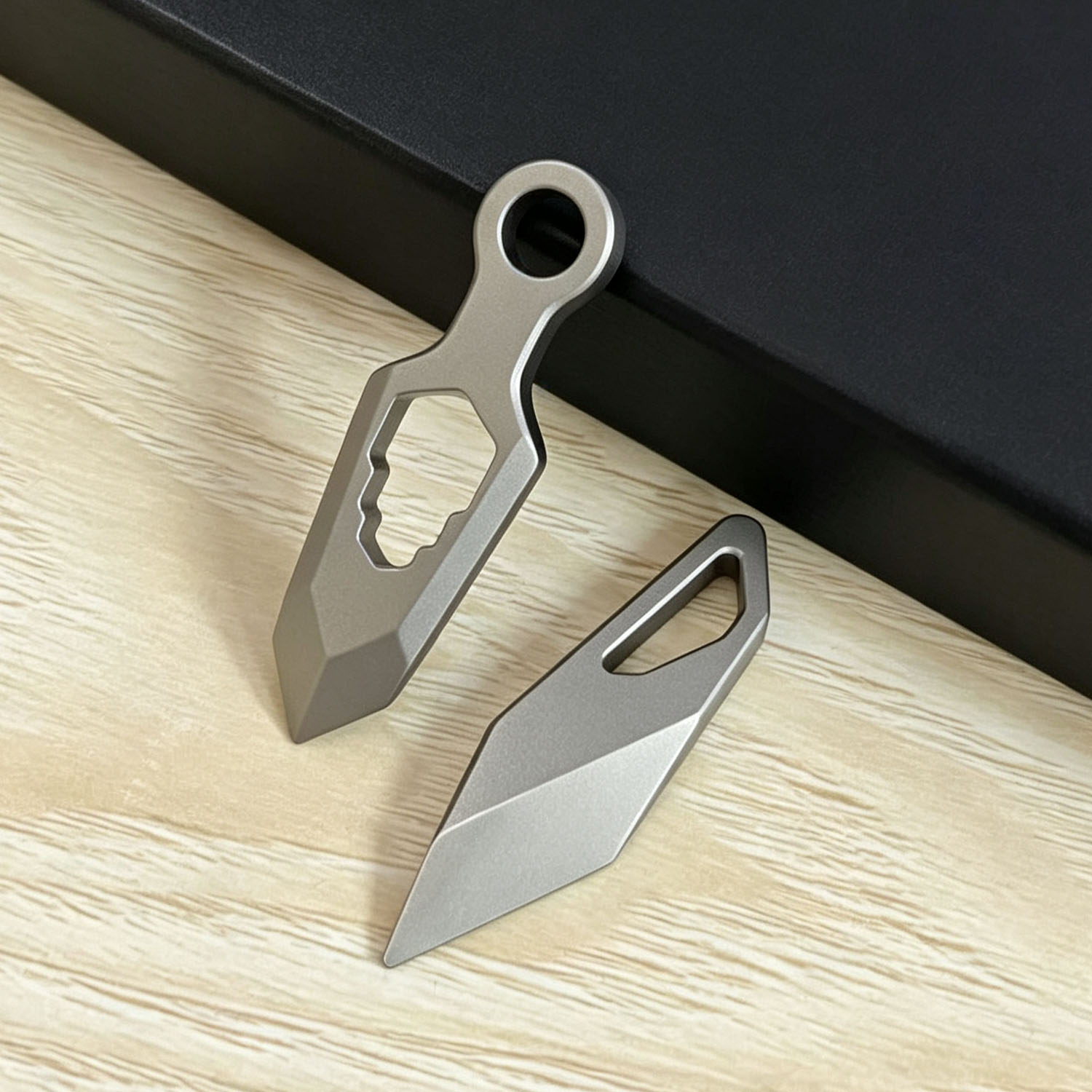 Draagbare titaniumlegering 2 s - Edc Daily Carry recensie en prijs